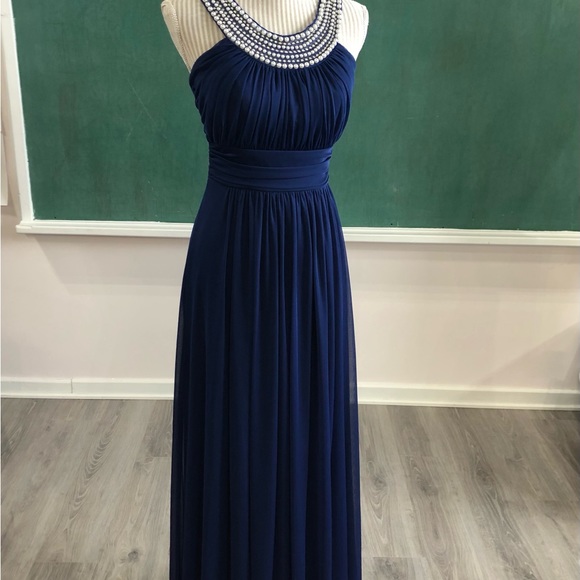 Bridemaids dress - med - Picture 2 of 8